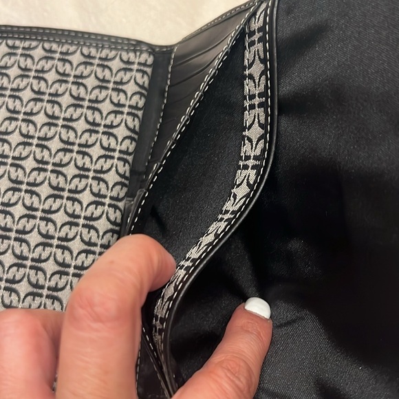 Fossil Black and Gray Monogram Wallet - Picture 8 of 8